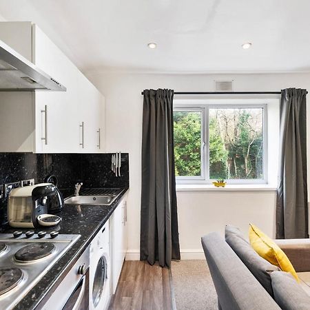 Apartment Nr City Centre & Park For Up To 6 Cardiff Zewnętrze zdjęcie